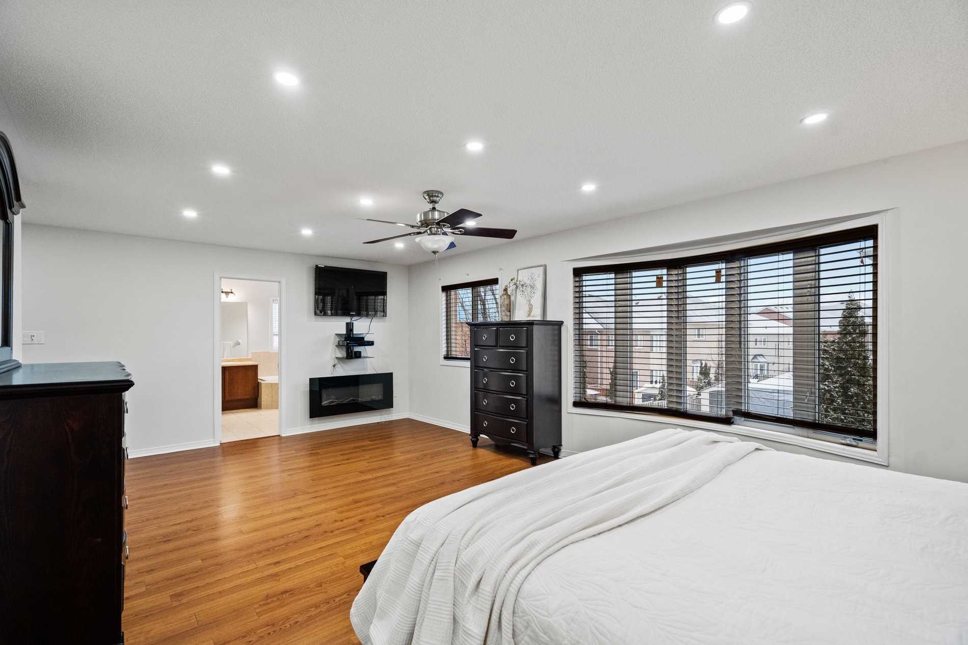 4 Carberry Crescent