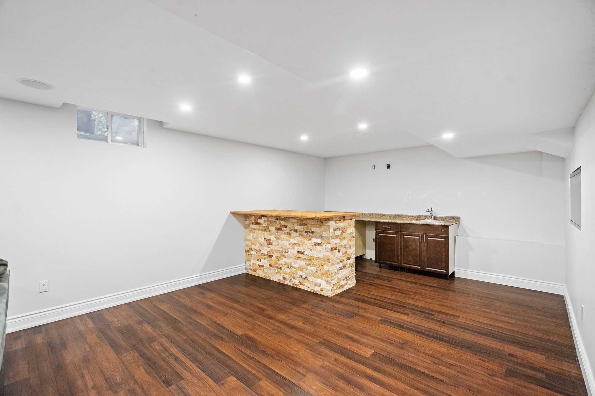 4 Carberry Crescent