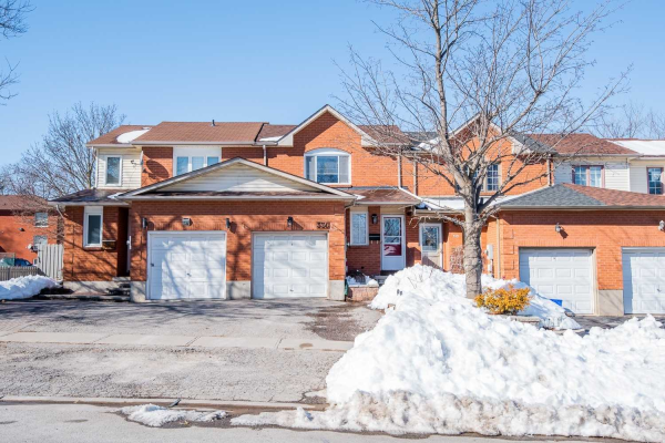 334 Elgin St W, Oshawa