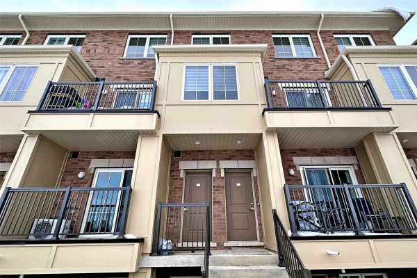 485 Beresford Path, Oshawa