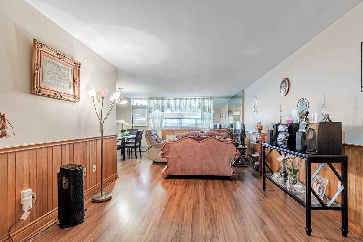 Listing E5961899 - Large Photo # 4