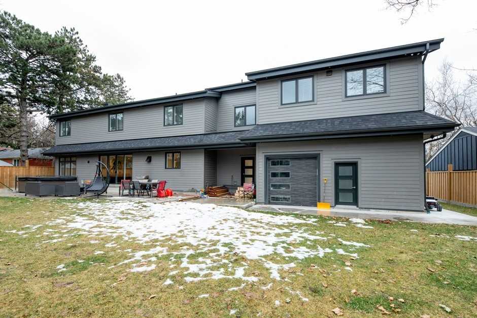 18 Windy Ridge Dr