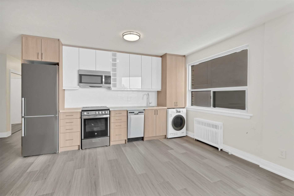 1336 Kingston Rd, Toronto