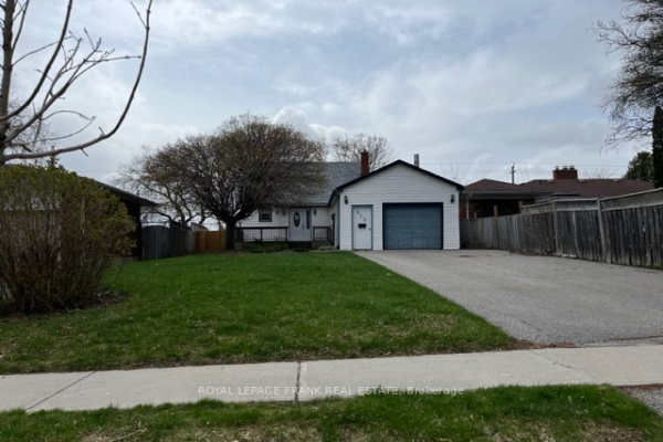 910 William Booth Cres, Oshawa