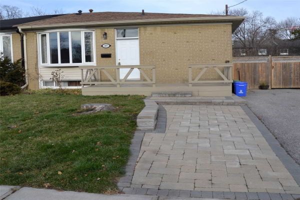 207 Rosedale Dr, Whitby