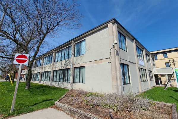 310 Simcoe St S, Oshawa