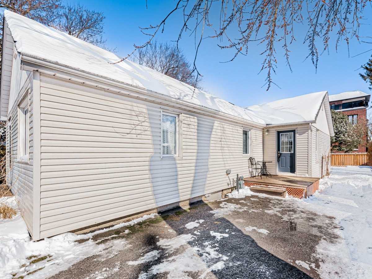 733 Marksbury Rd