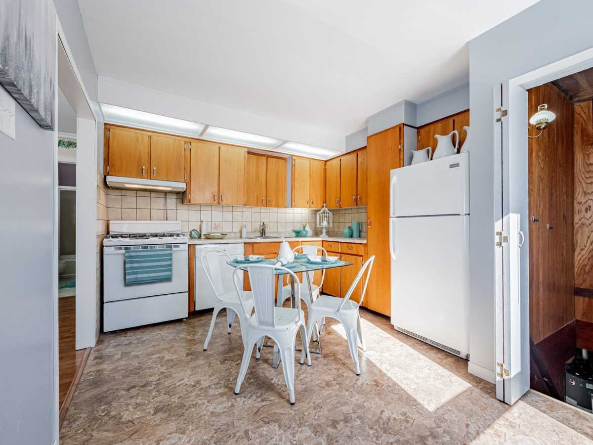 733 Marksbury Rd
