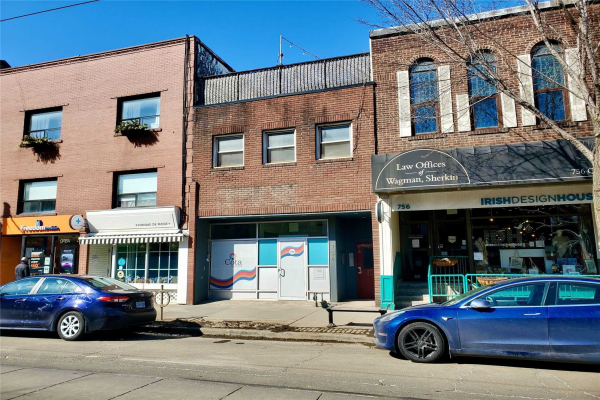 754 Queen St E