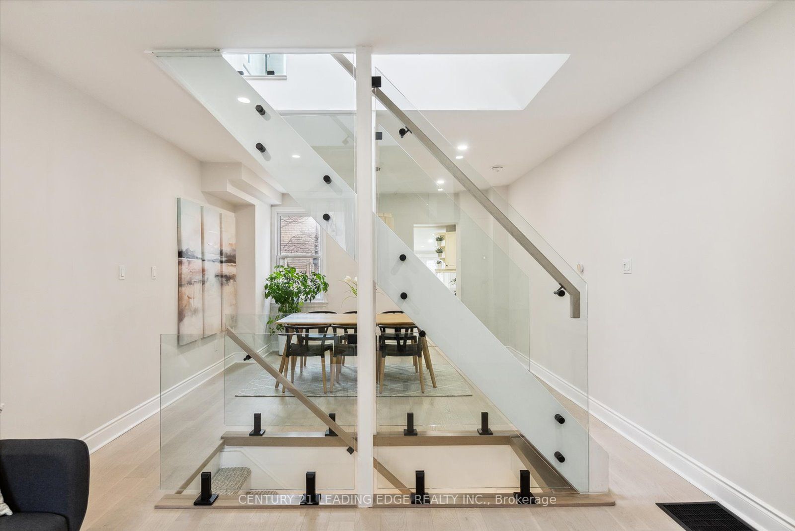 3 Lockwood Rd