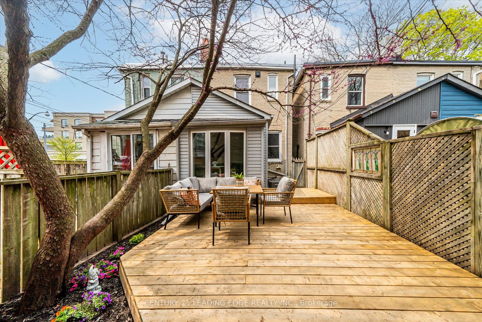 3 Lockwood Rd