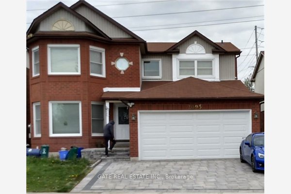 2095 Lynn Heights Dr, Pickering