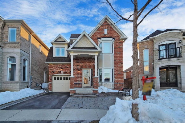 31 Bellotti Cres, Ajax