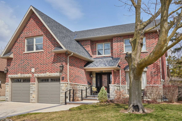 1 Ribblesdale Dr, Whitby