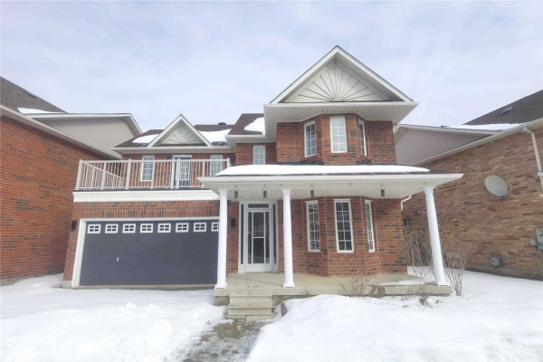 103 Greenhalf Dr, Ajax