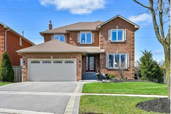 18 Winter Crt, Whitby