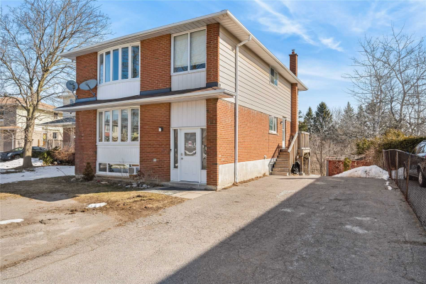 511 Harris Crt, Whitby