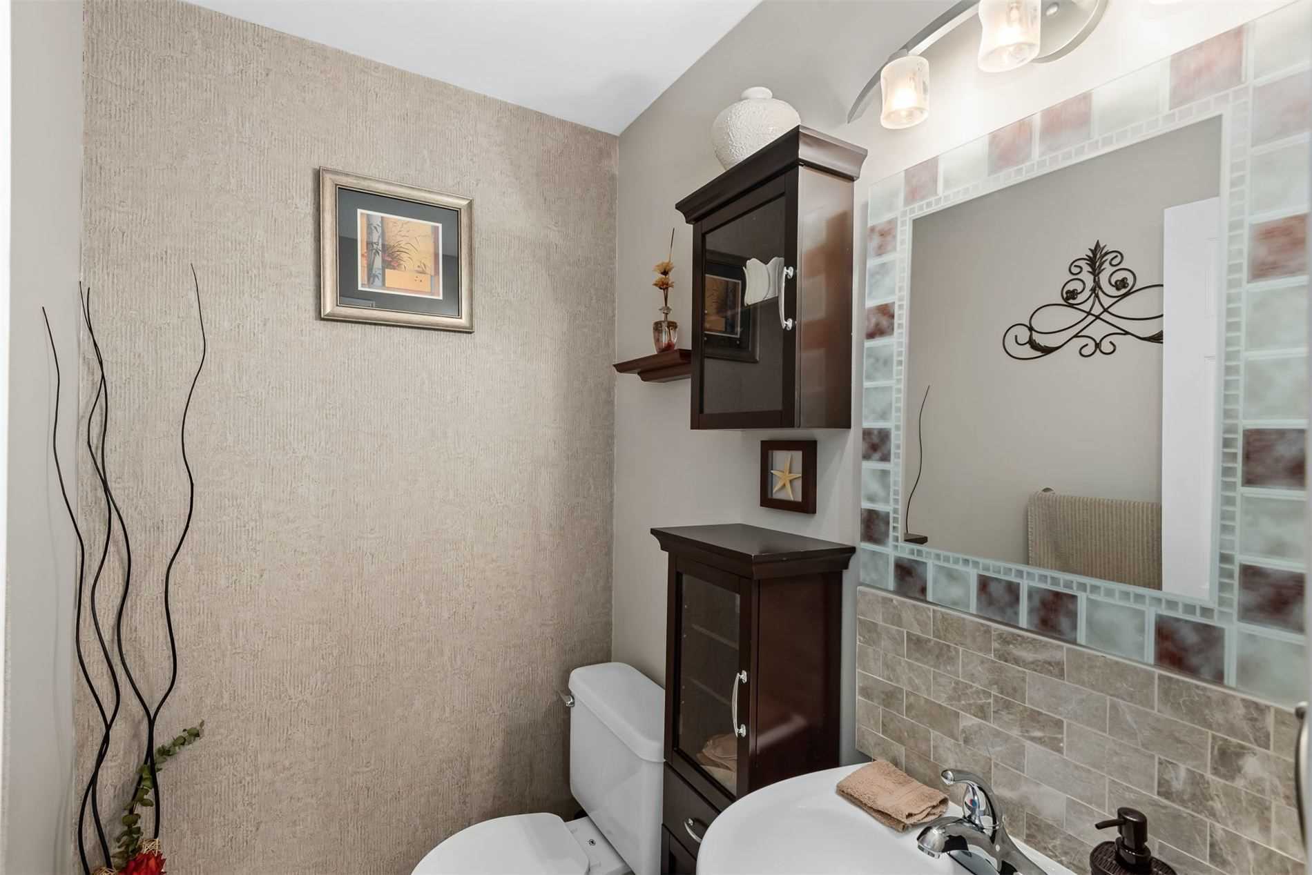 Listing E5969003 - Large Photo # 17