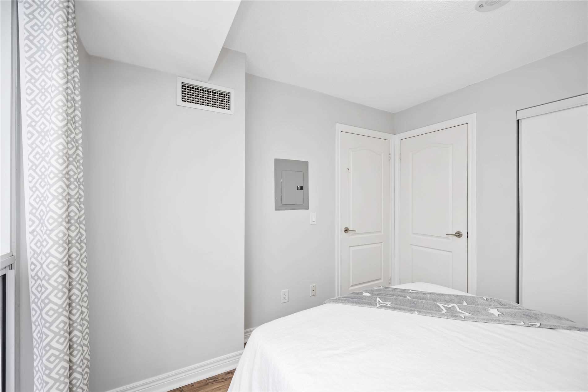 Listing E5969397 - Large Photo # 19