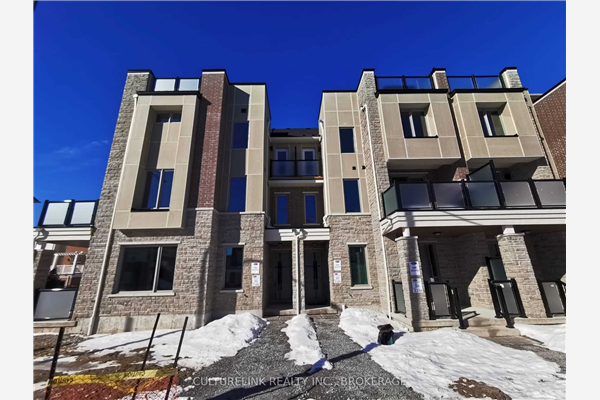 1034 Reflection Pl, Pickering