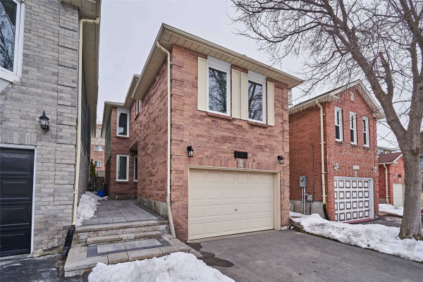 2140 Duberry Dr, Pickering