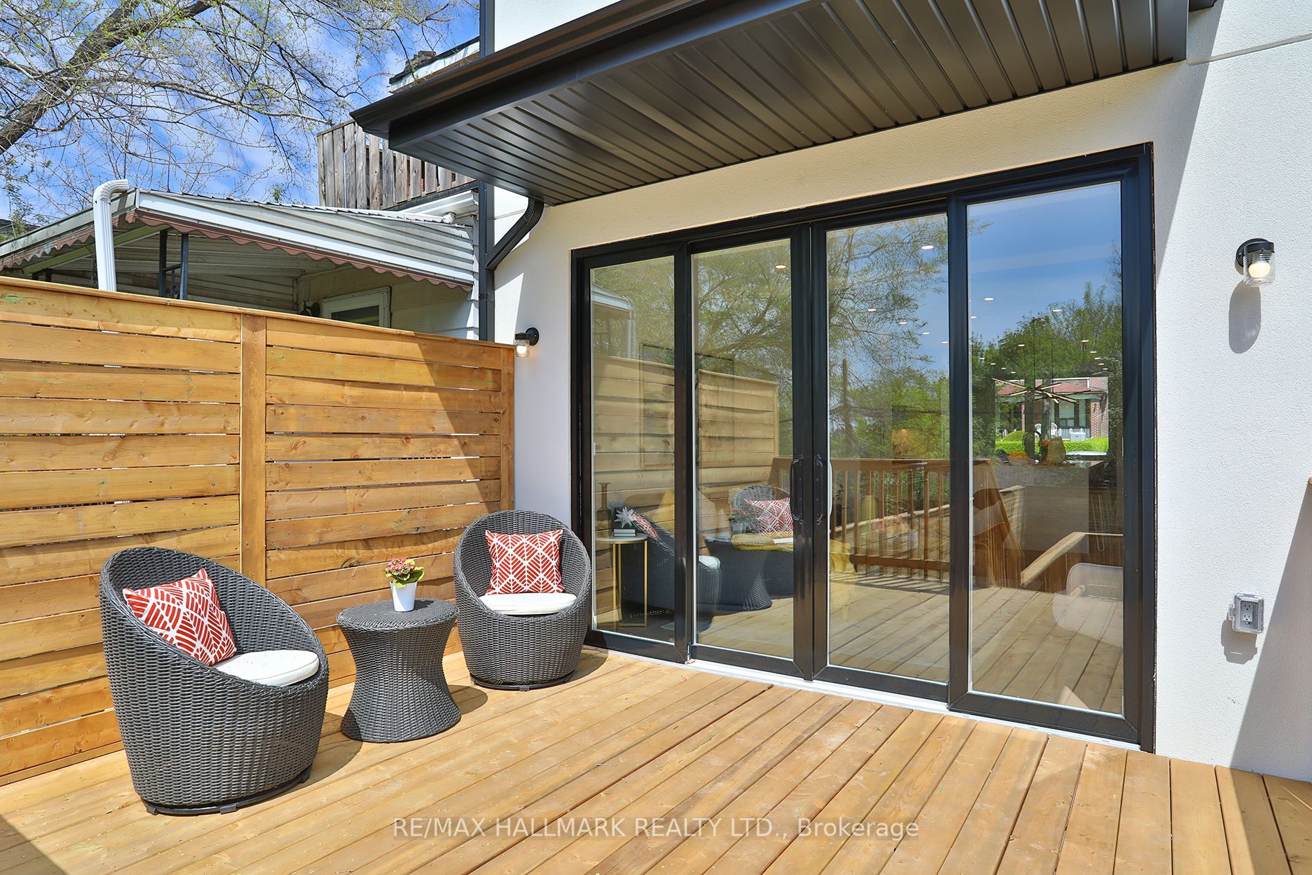 27 Hunter St