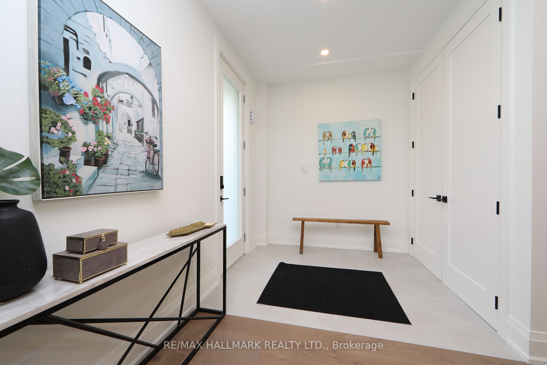 27 Hunter St