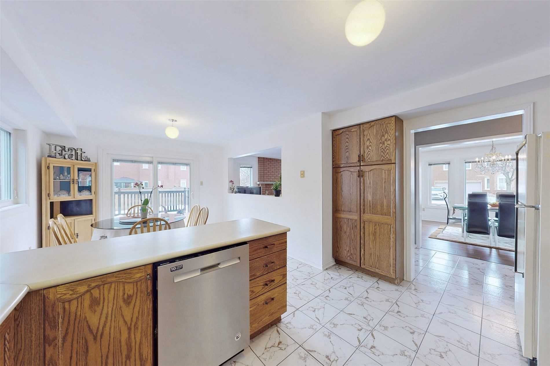 Listing E5972111 - Large Photo # 11
