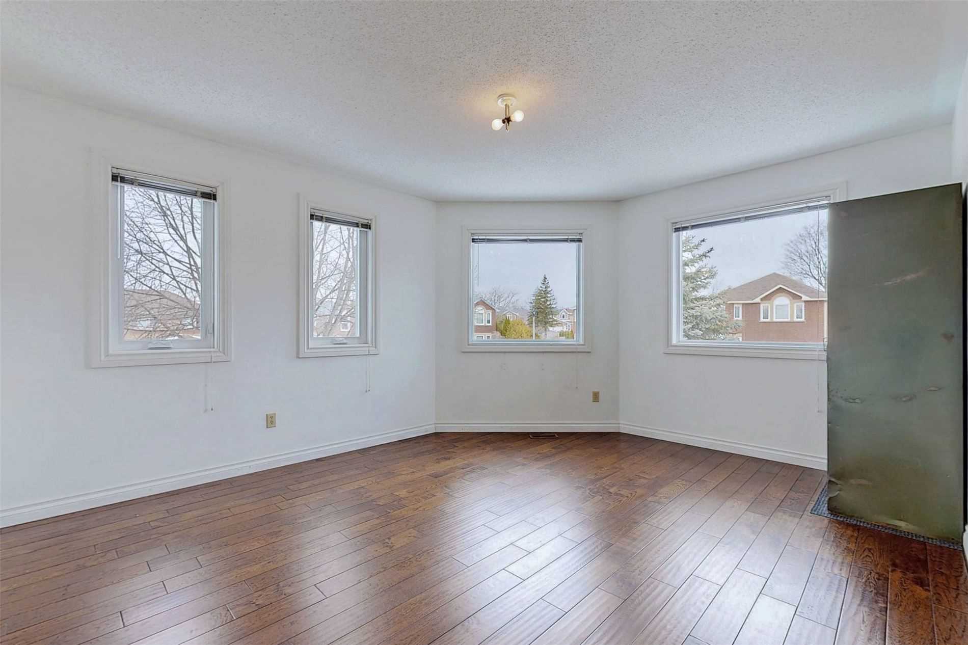 Listing E5972111 - Large Photo # 27