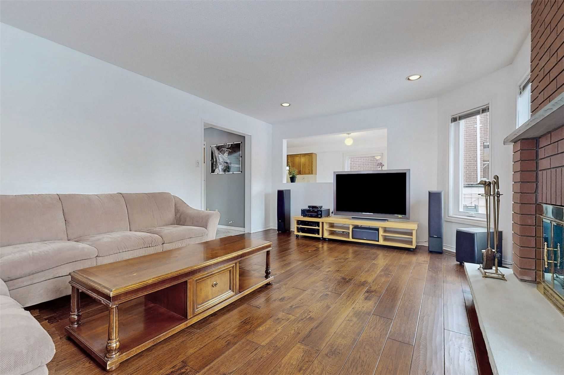 Listing E5972111 - Large Photo # 6