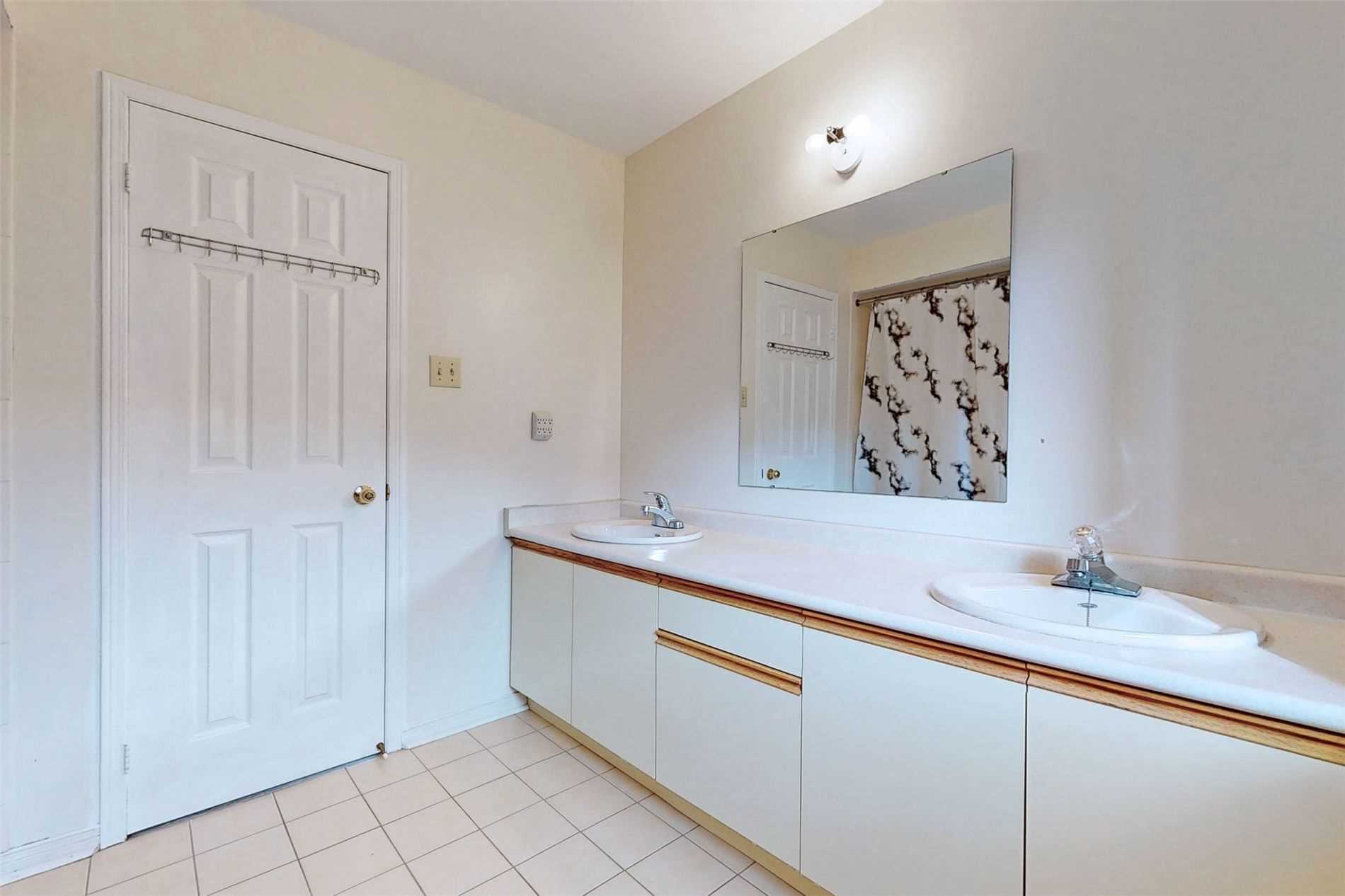 Listing E5972111 - Large Photo # 31