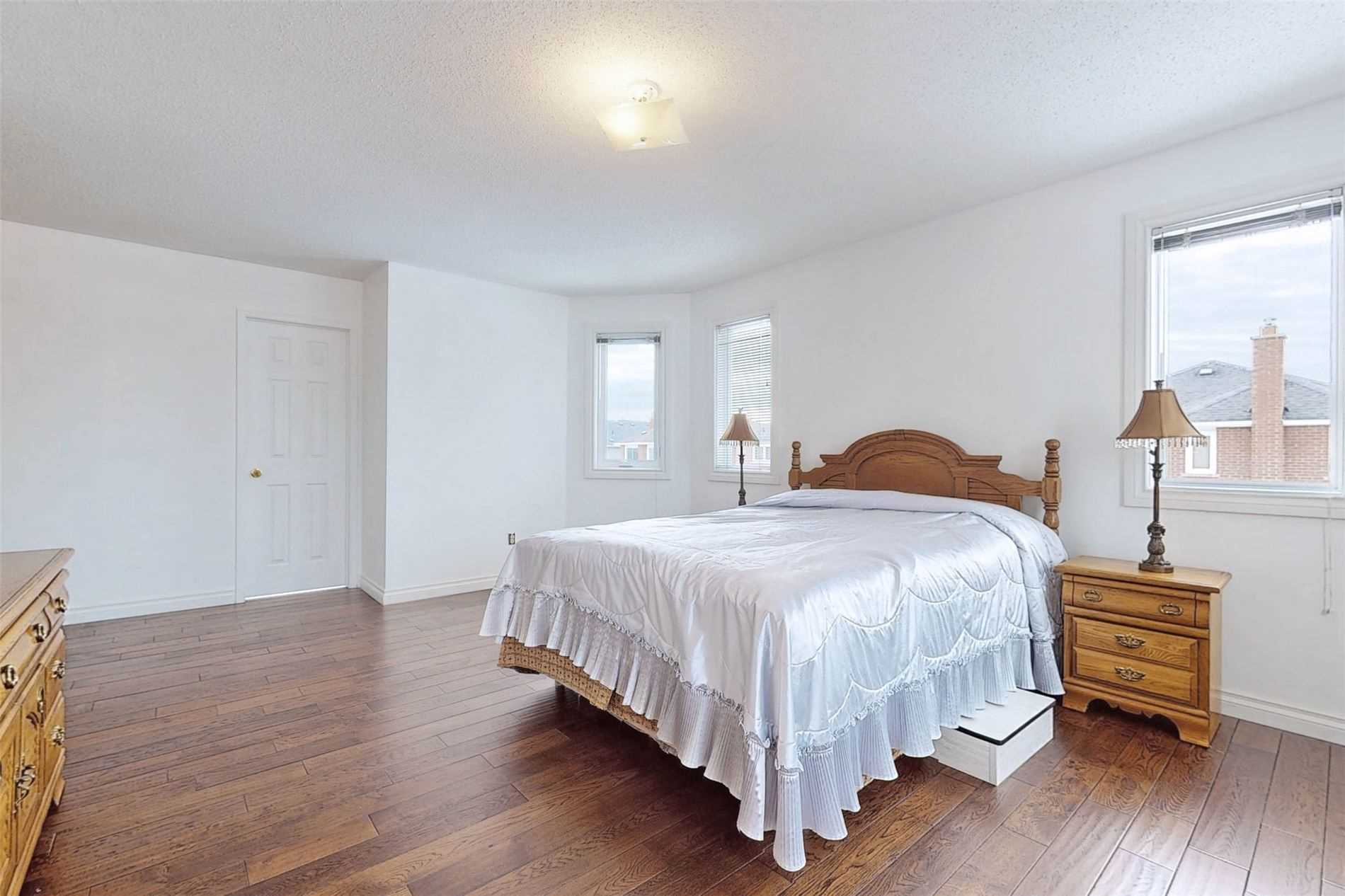 Listing E5972111 - Large Photo # 26