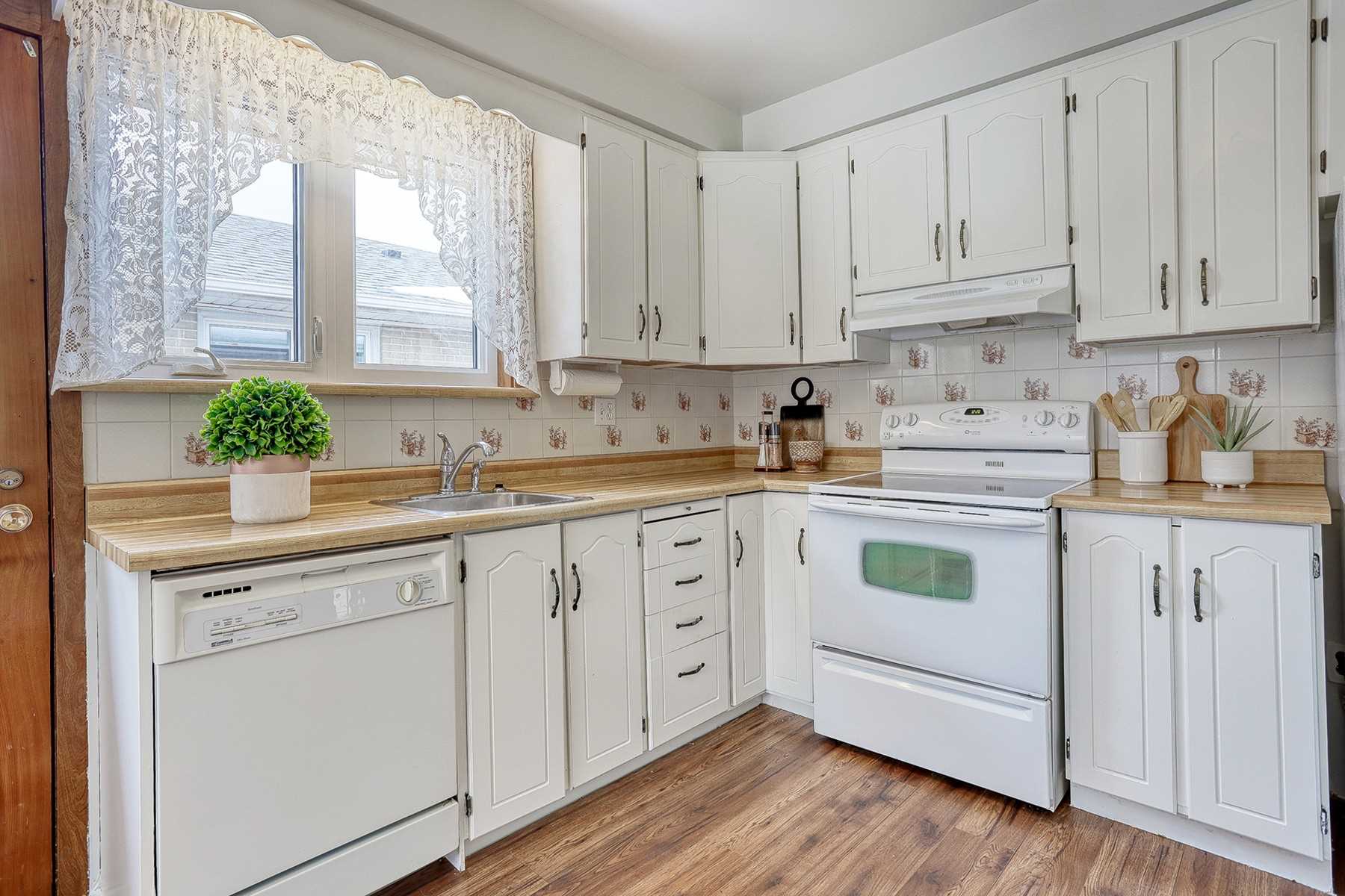 29 Stanwell Dr
