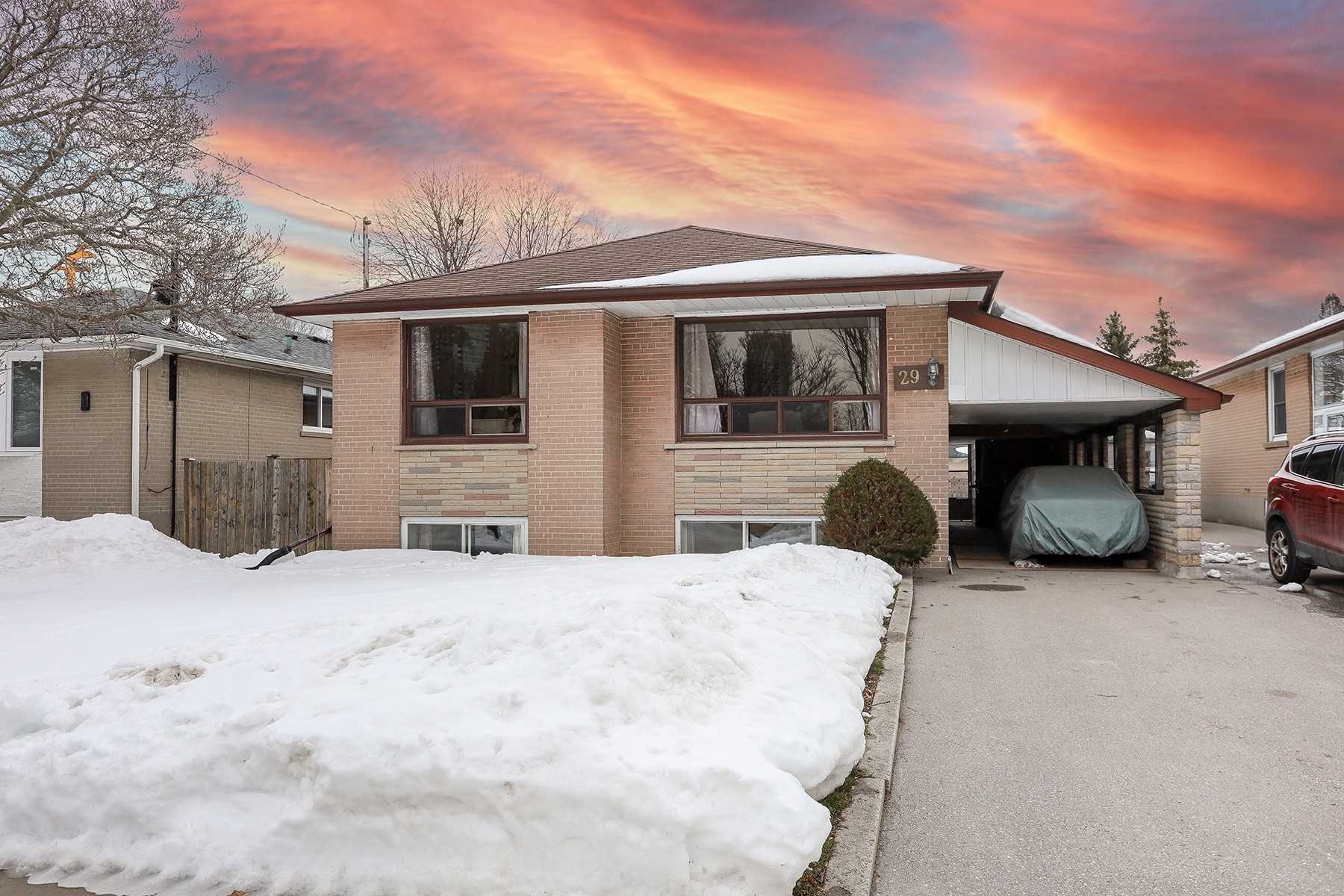 29 Stanwell Dr
