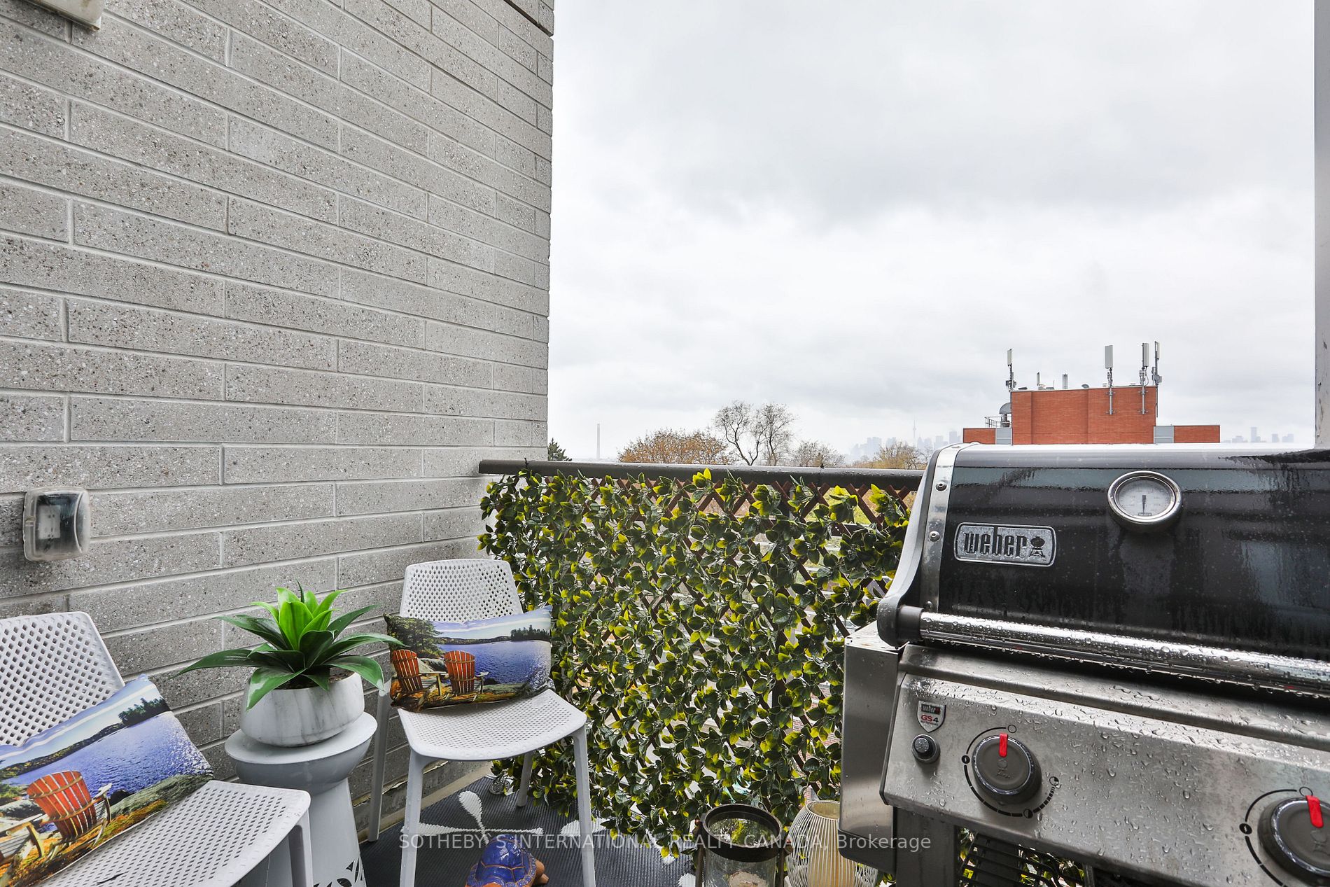 665 Kingston Rd, #503