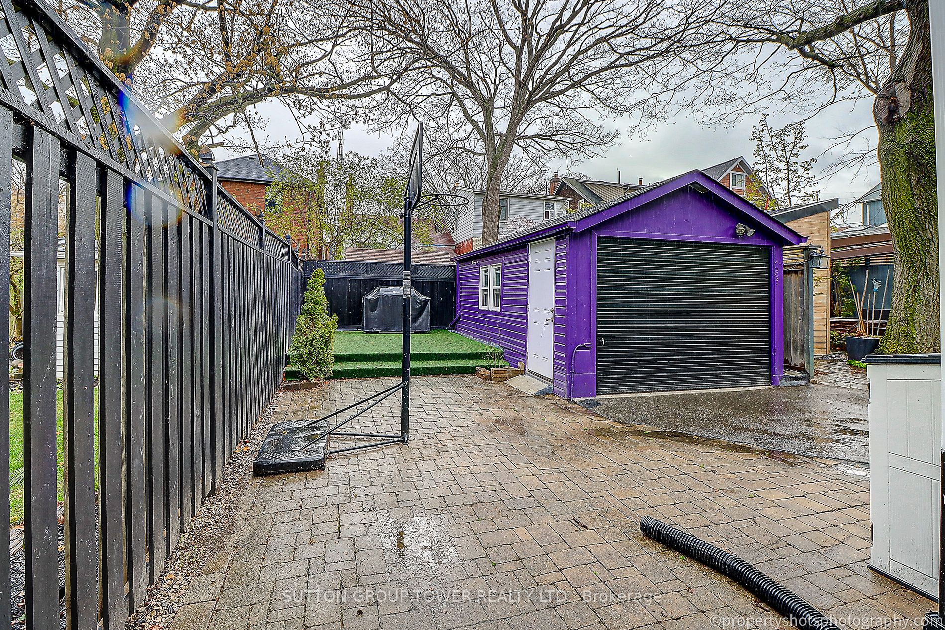 156 Warden Ave