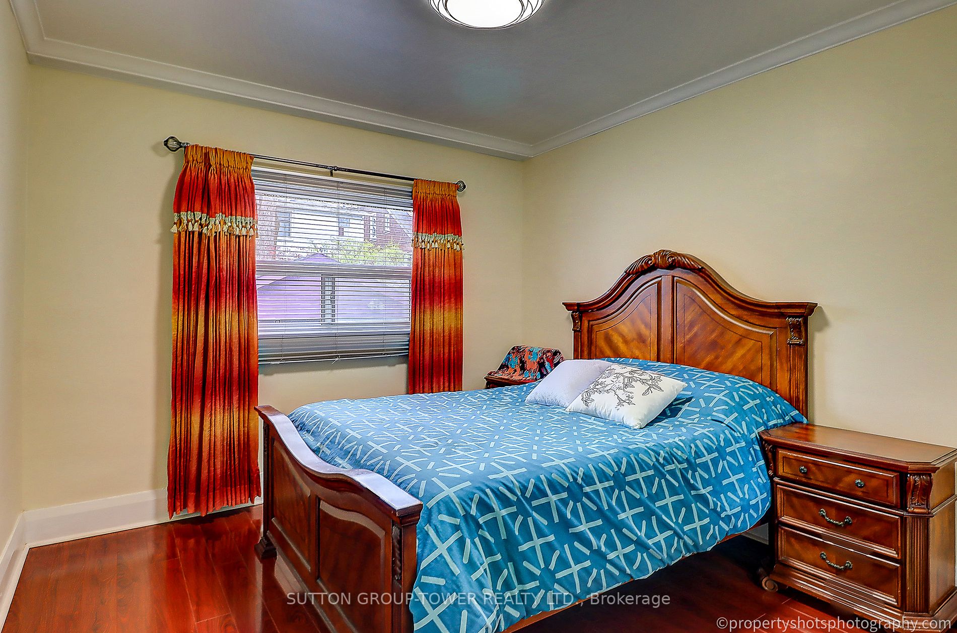 156 Warden Ave
