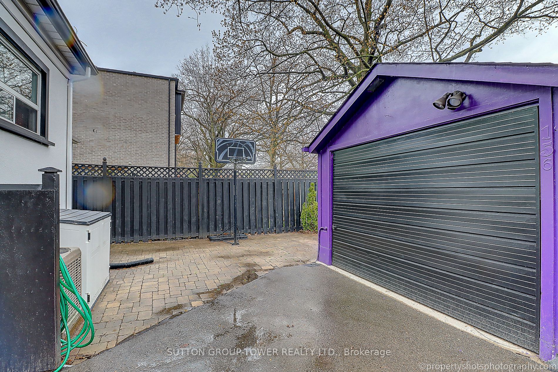 156 Warden Ave