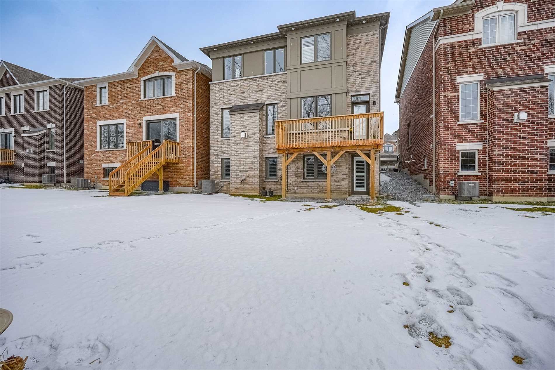 70 Barkerville (Upper) Dr