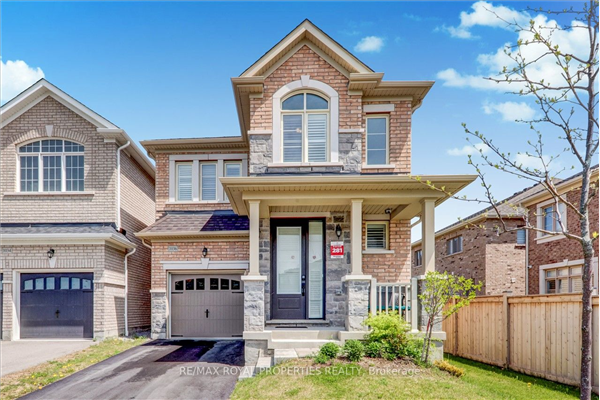 1036 Tigerlily Tr, Pickering