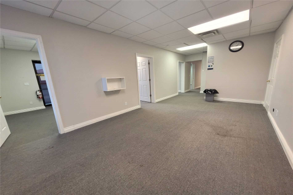71 Mearns Crt, Clarington