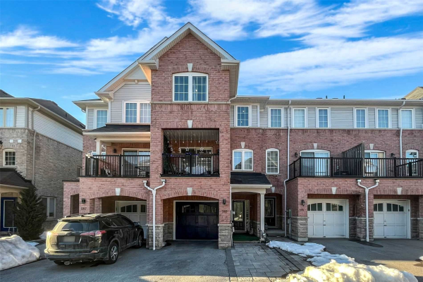 589 Rossland Rd E, Ajax