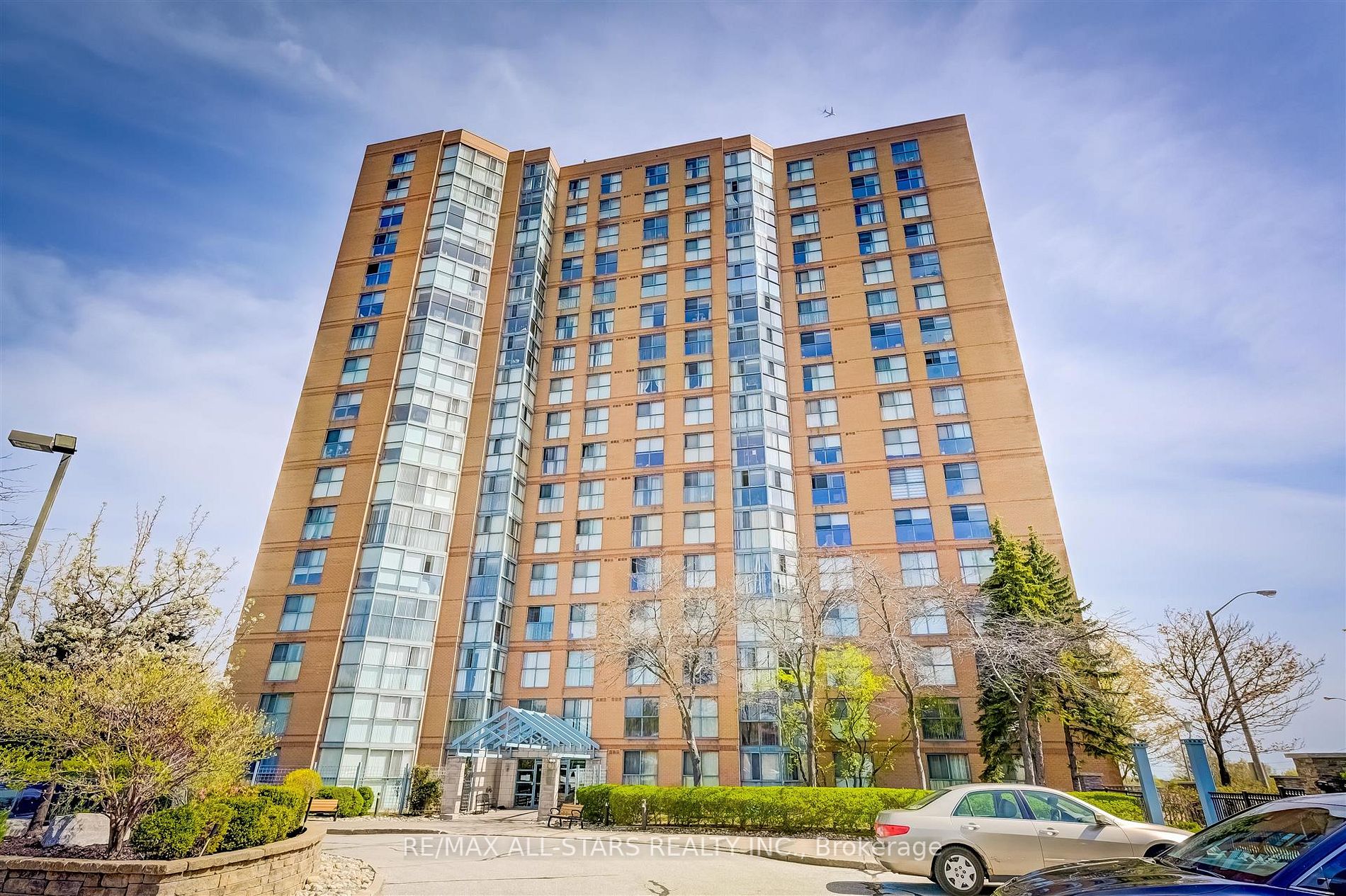 90 Dale Avenue #502