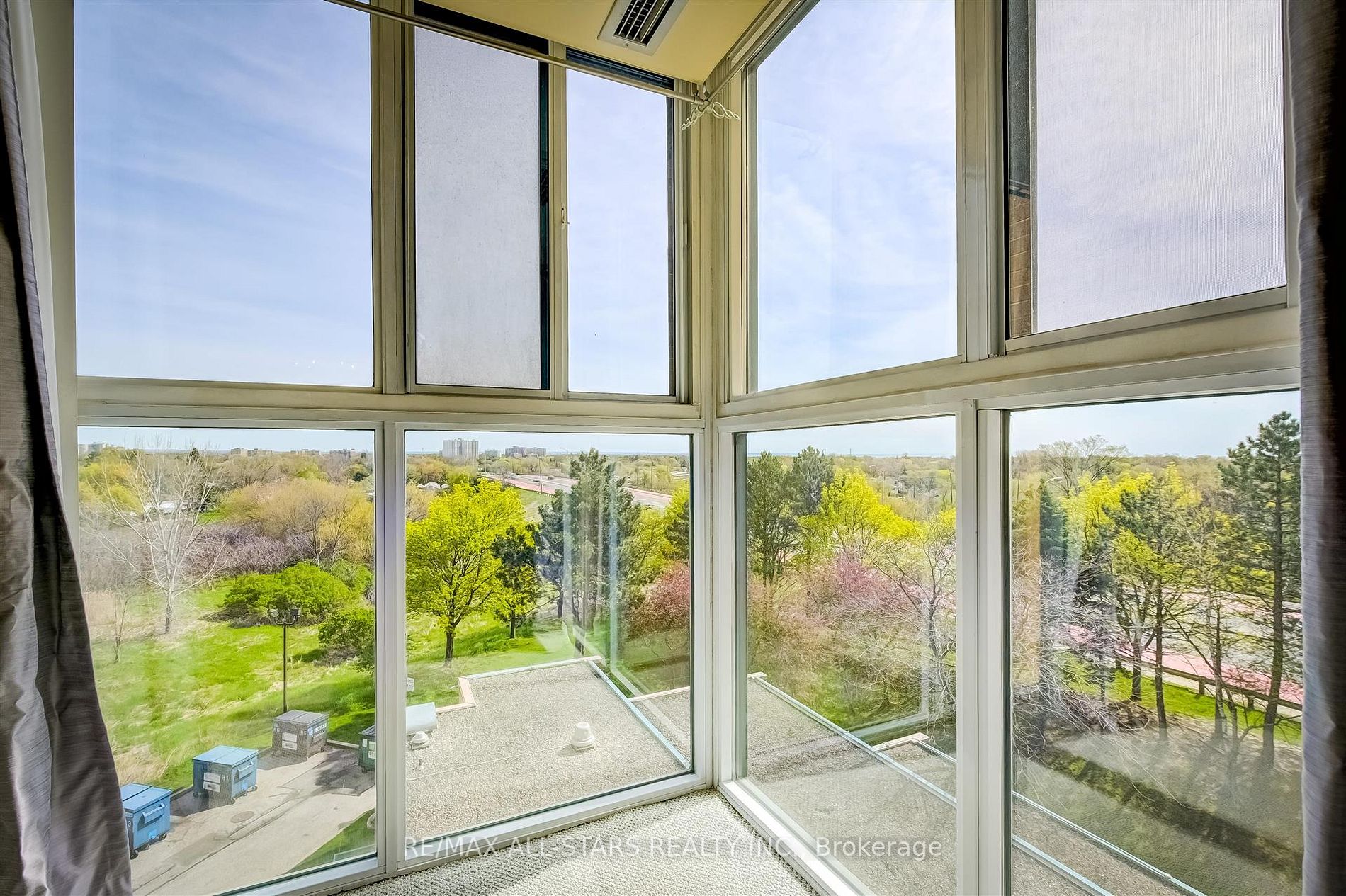 90 Dale Avenue #502