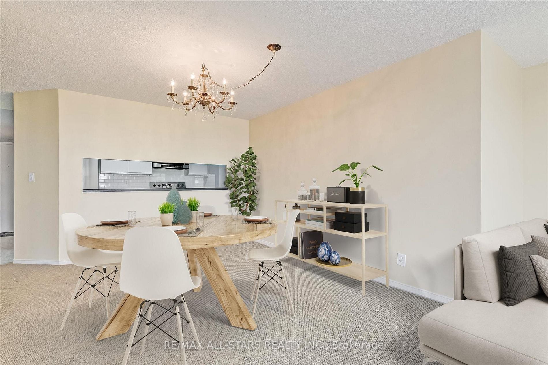 90 Dale Avenue #502