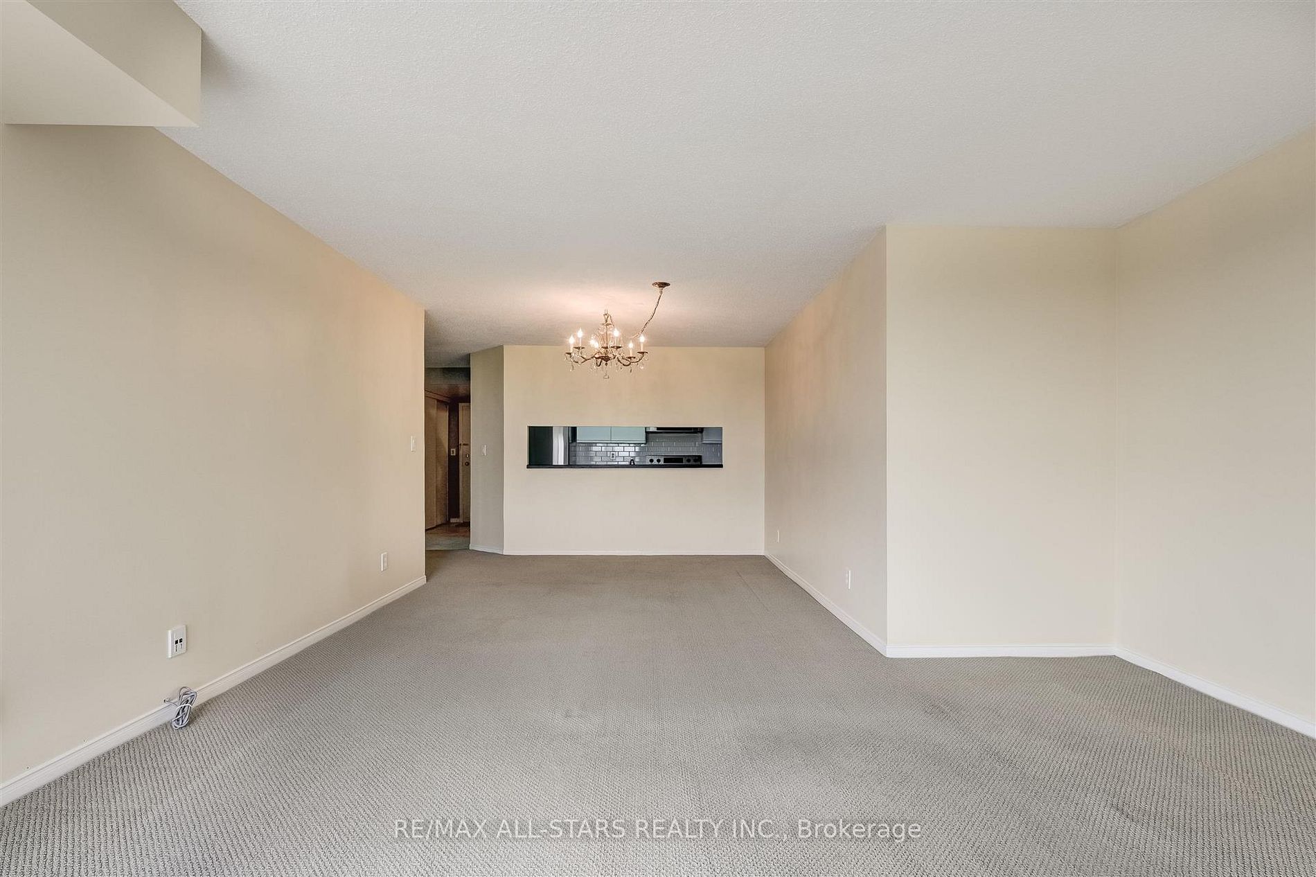 90 Dale Avenue #502
