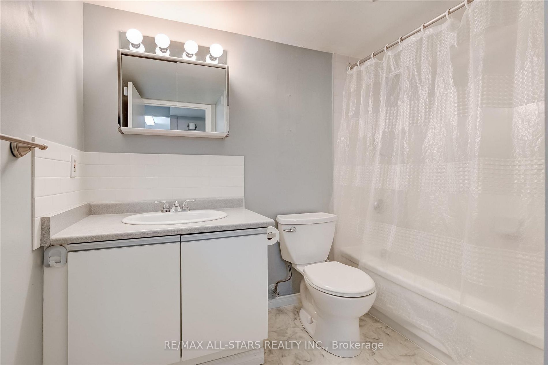 90 Dale Avenue #502