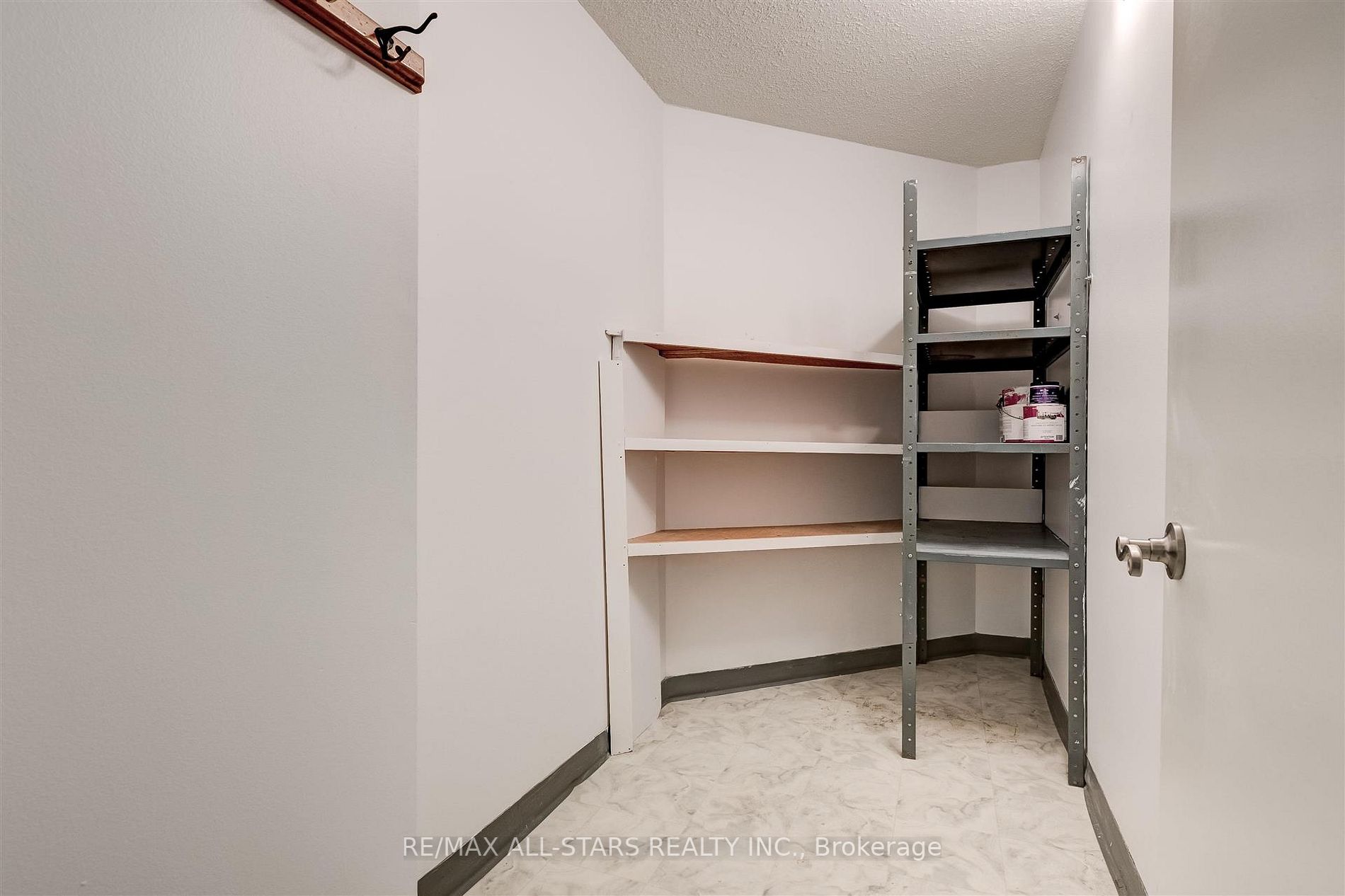 90 Dale Avenue #502