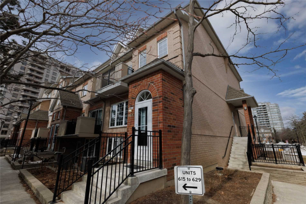 1400 The Esplanade Dr N, Pickering