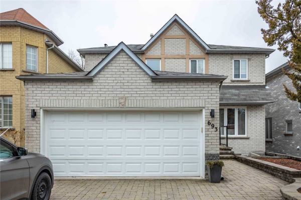 693 Atwood Cres, Pickering